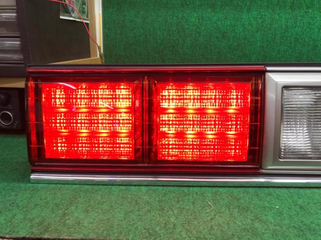 わけあり トヨタ GZG50 センチュリー 後期 LEDテール + バックカメラ付きセンターガーニッシュ