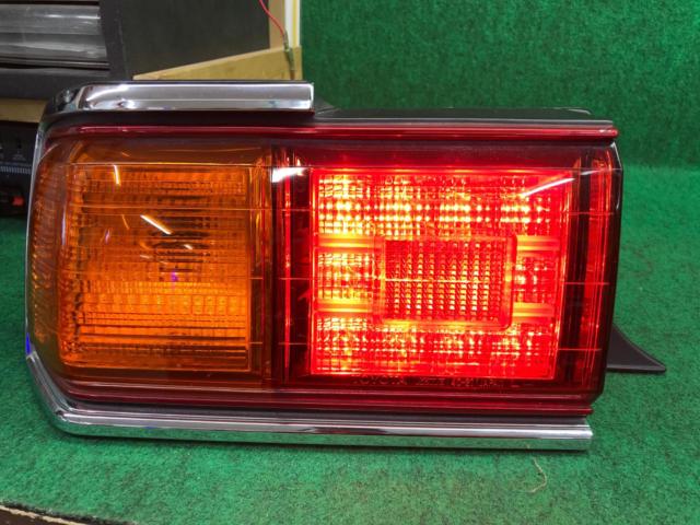 わけあり トヨタ GZG50 センチュリー 後期 LEDテール + バックカメラ付きセンターガーニッシュ