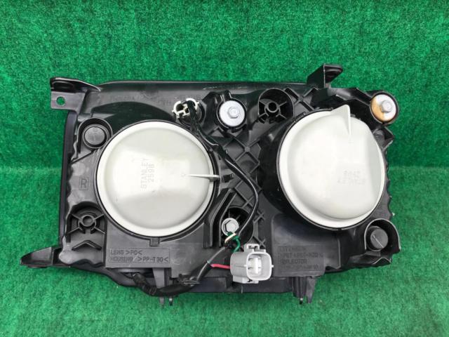 【右側】トヨタ GZG50 センチュリー 後期 HIDヘッドライト STANLEY 40-24