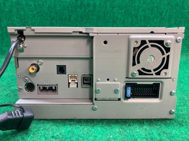 わけあり KENWOOD MDV-L403W【7V型200mmワイド メモリーナビ ワンセグ/DVD/CD/SD/USB/チューナー 2015年モデル】