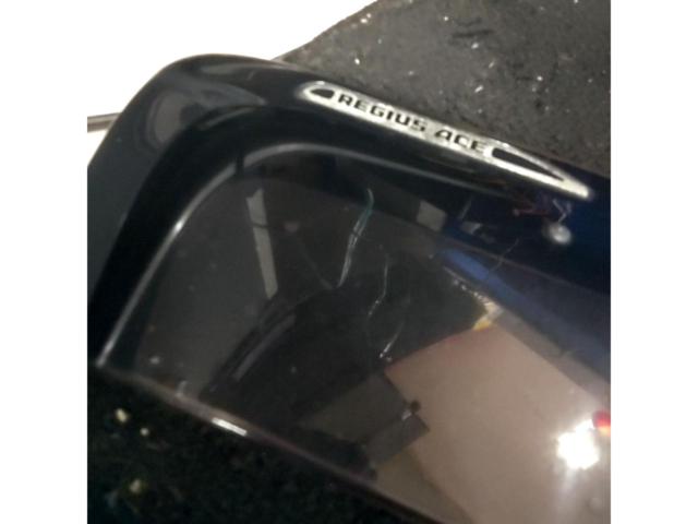 Toyota genuine
200 Hiace / Regius Ace genuine
Sun visor