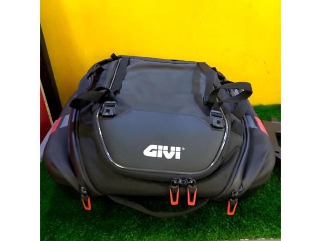 GIVI X-line XL08B ソフトバッグ