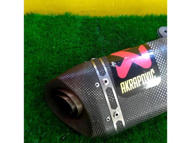 AKRAPOVIC
Slip online
Carbon Honda
CBR 250 RR / MC 51
2017-2025