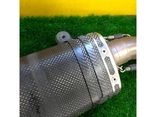 AKRAPOVIC
Slip online
Carbon Honda
CBR 250 RR / MC 51
2017-2025