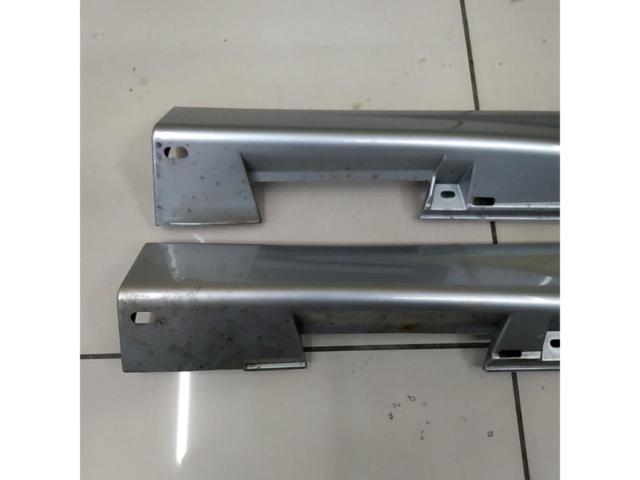 Daihatsu
MOVE
L175S
Genuine side step
Right and left
