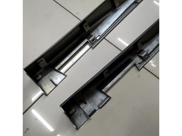 Daihatsu
MOVE
L175S
Genuine side step
Right and left