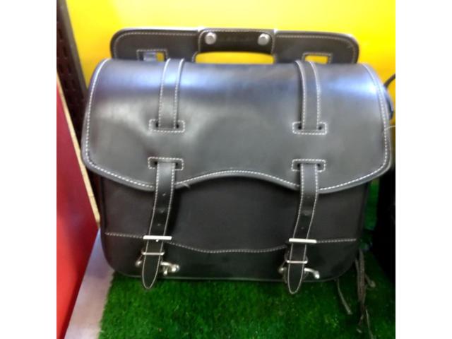 CLUB
HARLEY
x
DEGNER
Side back