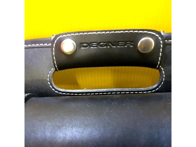 CLUB
HARLEY
x
DEGNER
Side back