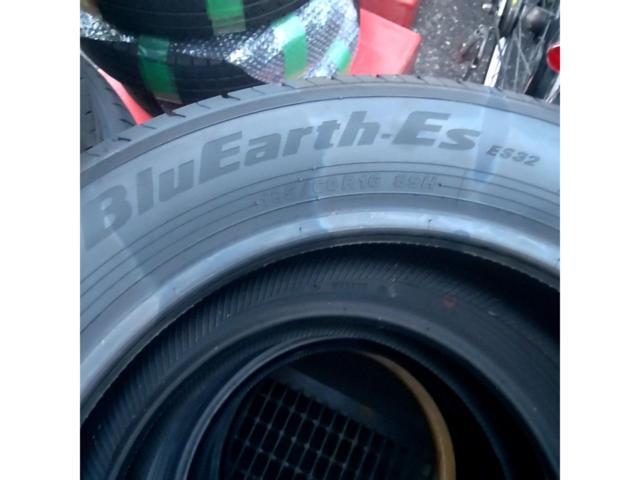 YOKOHAMA BluEarth-Es ES32