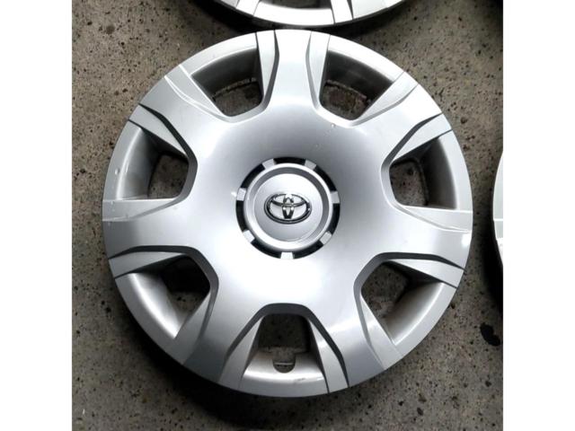トヨタ純正 200系ハイエース ホイールキャップ