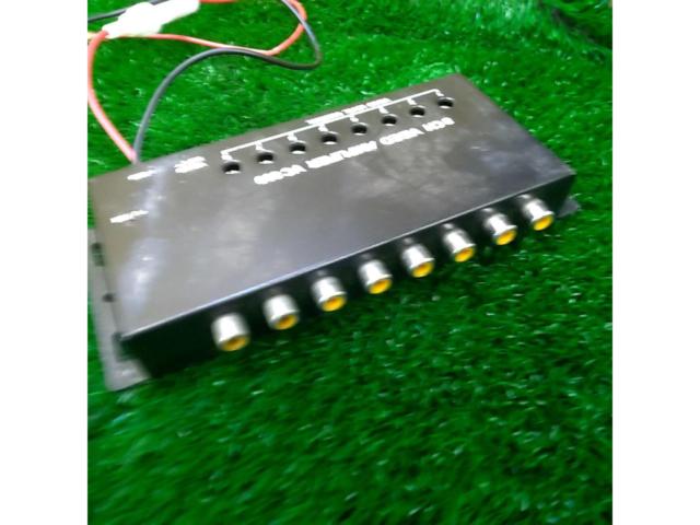 メーカー不明 8CH映像分配器 VC-800
