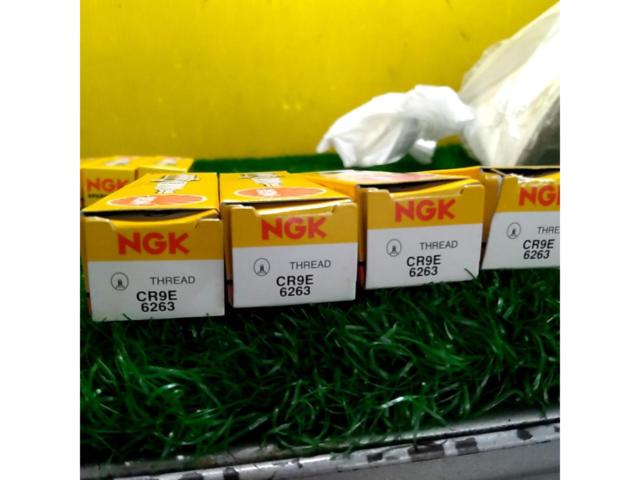 NGK CR9E6263 スパークプラグ