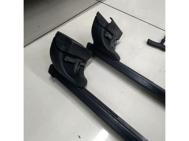 THULE ベースキャリア【レガシィアウトバック/BS系 ダイレクトルーフレール車】