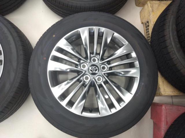 Toyota
Alphard/AGH40 series Z grade genuine wheels + YOKOHAMA
ADVAN
V03