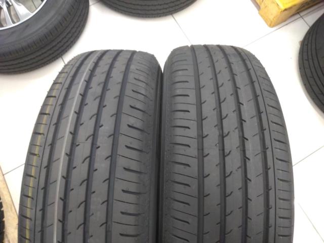 Toyota
Alphard/AGH40 series Z grade genuine wheels + YOKOHAMA
ADVAN
V03