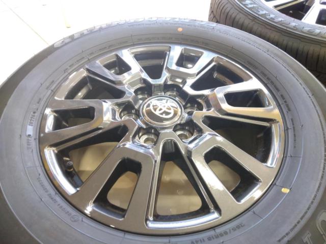 Toyota
250 Series Land Cruiser
VX grade genuine wheels + DUNLOP
GRANDTREK
AT23