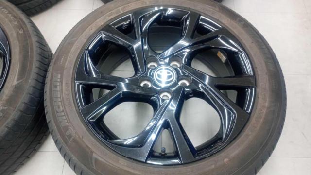 トヨタ C-HR Mode-Nero純正ホイール+MICHELIN Prrmacy3