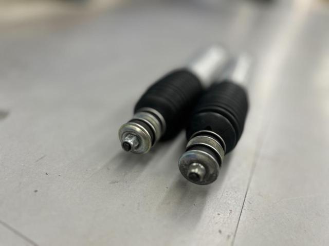 TAKUMI GHX フロントショックアブソーバー【ハイエース/200系】