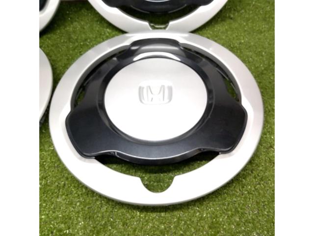 HONDA
N-VAN
Original wheel cap
4 sheets set
Part number
44433-TXA-J03