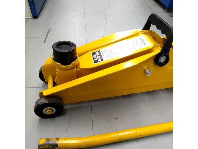 meltec F-85 油圧フロアージャッキ 2.25t