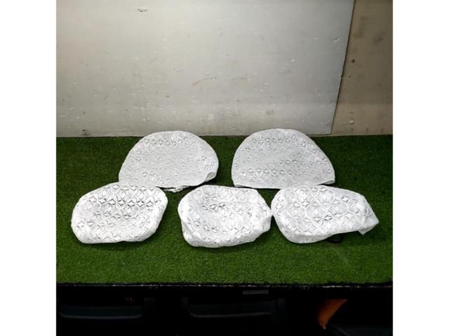 トヨタ プリウスα純正ハーフシートカバー レースタイプ【5人乗り用】