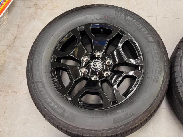 Toyota
240 Series Land Cruiser FJ Genuine Alloy Wheels + MICHELIN
PRIMACY
SUV