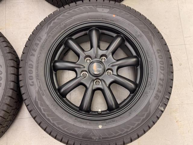 B Con
JAPAN
SANYO
ZACK
JP-209
+ GOODYEAR
ICENAVI8