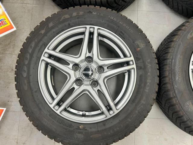 【HOT STUFF(ホットスタッフ)】WAREN(ヴァーレン) WR5 (5HOLE)+GOODYEAR Vector 4Season