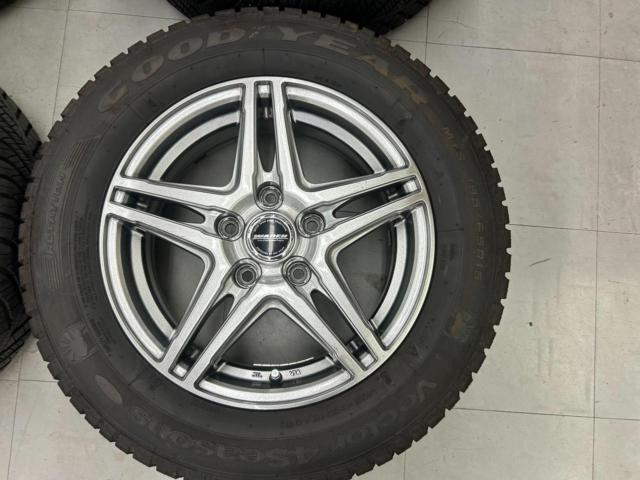 【HOT STUFF(ホットスタッフ)】WAREN(ヴァーレン) WR5 (5HOLE)+GOODYEAR Vector 4Season