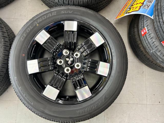 三菱デリカD:5後期 Pグレード純正ホイール+YOKOHAMA GEOLANDER SUV G055