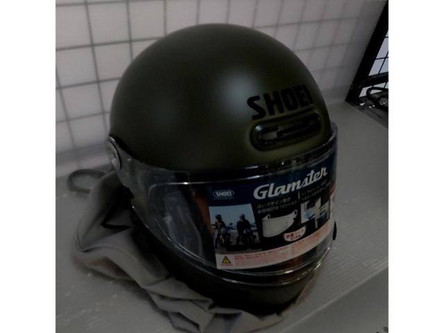 Size L (59cm)
SHOEI
Glamster