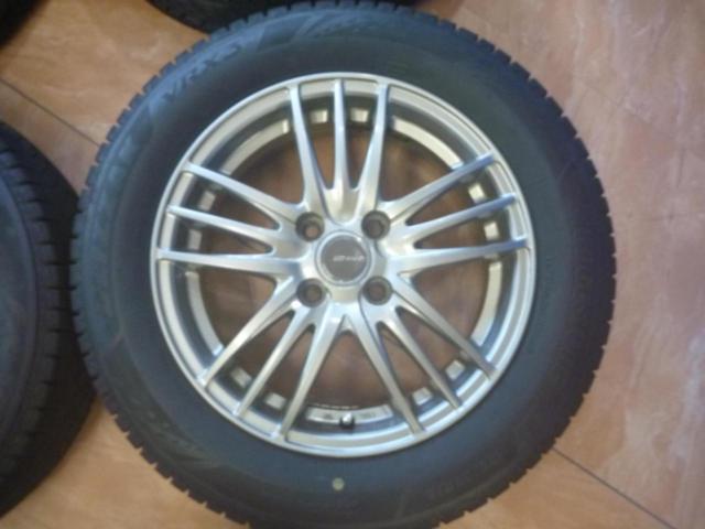 BRIDGESTONE
ECO
FORME
SE-18 + BRIDGESTONE
BLIZZAK
VRX3