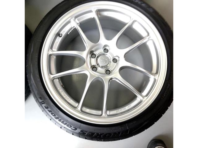 【ENKEI(エンケイ)】PerformanceLine(パフォーマンスライン) PF01 (5HOLE)+【TOYO】PROXES ComfortⅡ