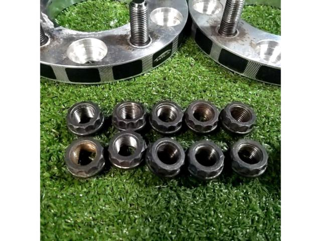 Kics
Wide tread spacer
[114.3-5H
Thickness: 15mm
M 12 x P 1 .25
HEX: 21
Dedicated hub ring diameter: 66mm