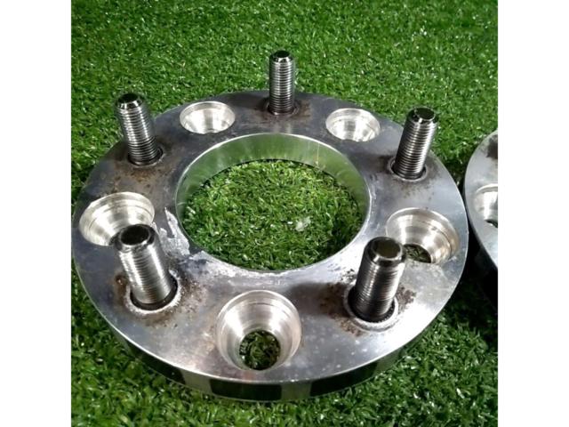 Kics
Wide tread spacer
[114.3-5H
Thickness: 15mm
M 12 x P 1 .25
HEX: 21
Dedicated hub ring diameter: 66mm