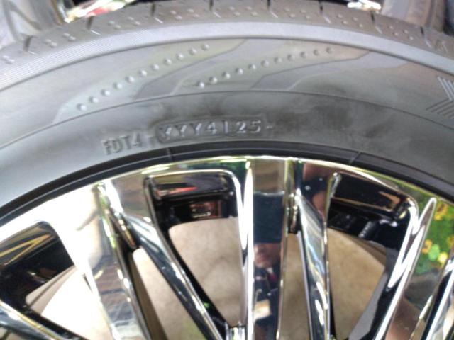 【40系アルファード/ヴェルファイアに!!!】 LEXUS LM500h バージョンL純正スパッタリング ホイール + YOKOHAMA BluEarth-RV RV03
