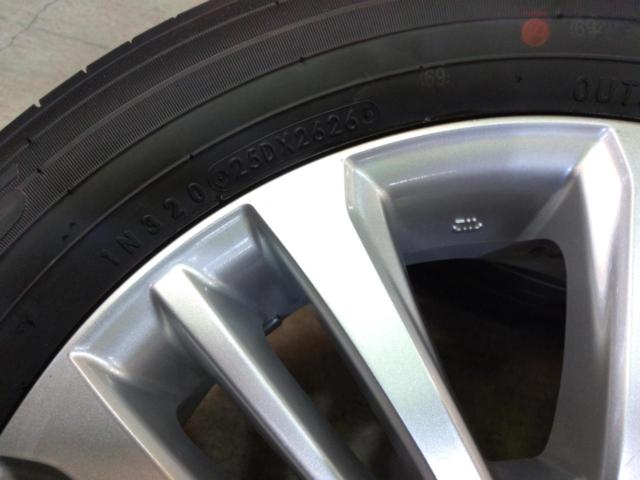 トヨタ純正(TOYOTA)  90系ヴォクシー純正ホイール  + TOYO PROXES J68