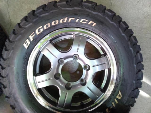 ANBISH
Branca
Alloy Wheels
+
BFGoodrich
ALL-Terrain
T / A
KO3
LT195/80R15
107S