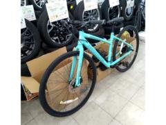 Bianchi c.sport2 28インチ