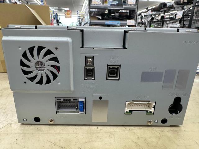 Panasonic CN-E330D ※DVD使用不可
