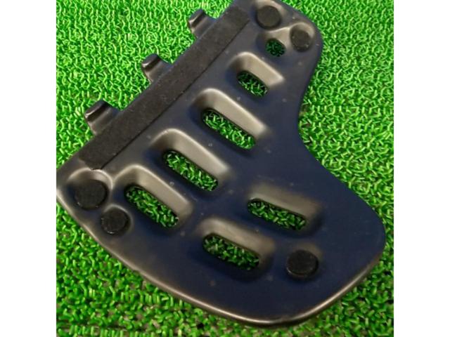One size fits all: HONDA
Body protector
Separate/0SYTH-W9P-KF Chest Protector