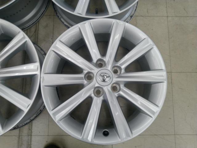 Toyota
50 series Camry original wheel