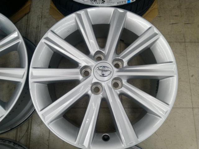Toyota
50 series Camry original wheel