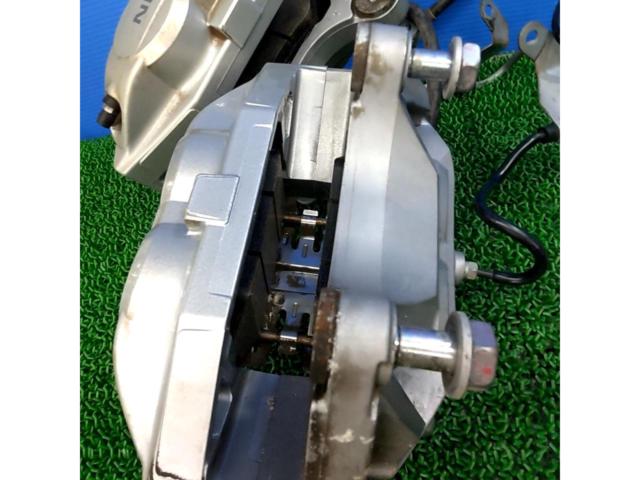 Y51/Fuga Nissan genuine caliper