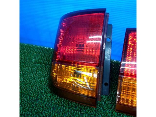 【エルグランド/E50】日産純正 エルグランド/E50 後期純正テールレンズ