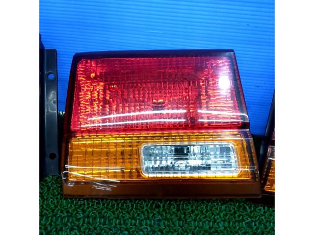 【エルグランド/E50】日産純正 エルグランド/E50 後期純正テールレンズ