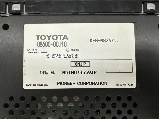 トヨタ純正 DEH-M8247 純正オーディオデッキ
