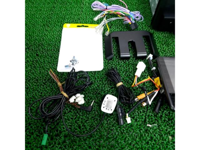 carrozzeria
AVIC-RF720
9 inches
Floating Navi