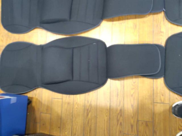 Unknown Manufacturer
Mesh seat cover
MN71S (1 unit)