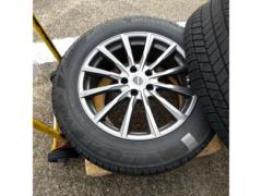 【コンテナ】BRIDGESTONE(ブリヂストン)BALMINUM(バルミナ) XR10 + BRIDGESTONE BLIZZAK VRX3 【エクストレイル】